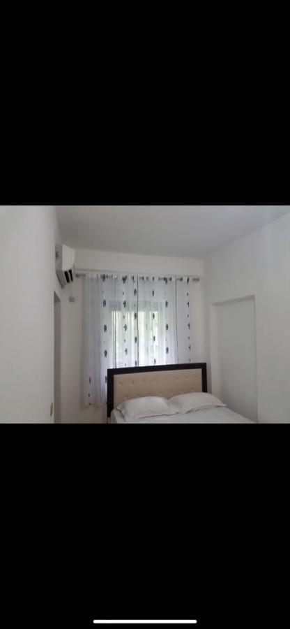 Borsh Apartments Extérieur photo