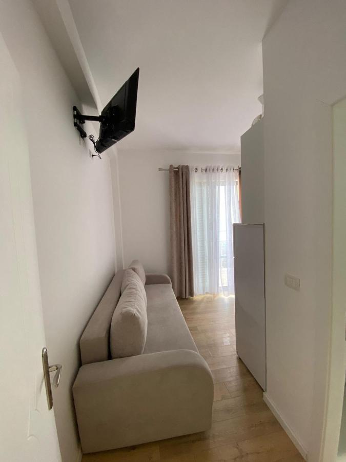 Borsh Apartments Extérieur photo